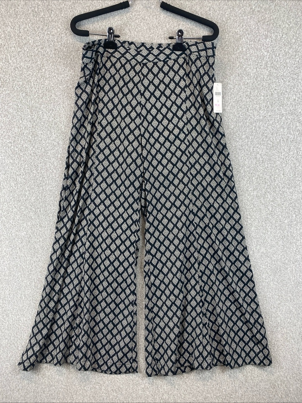 Anthropologie Boho Print Wide Leg Pants Size M Inseam 25.5 Satin Swish Pull On